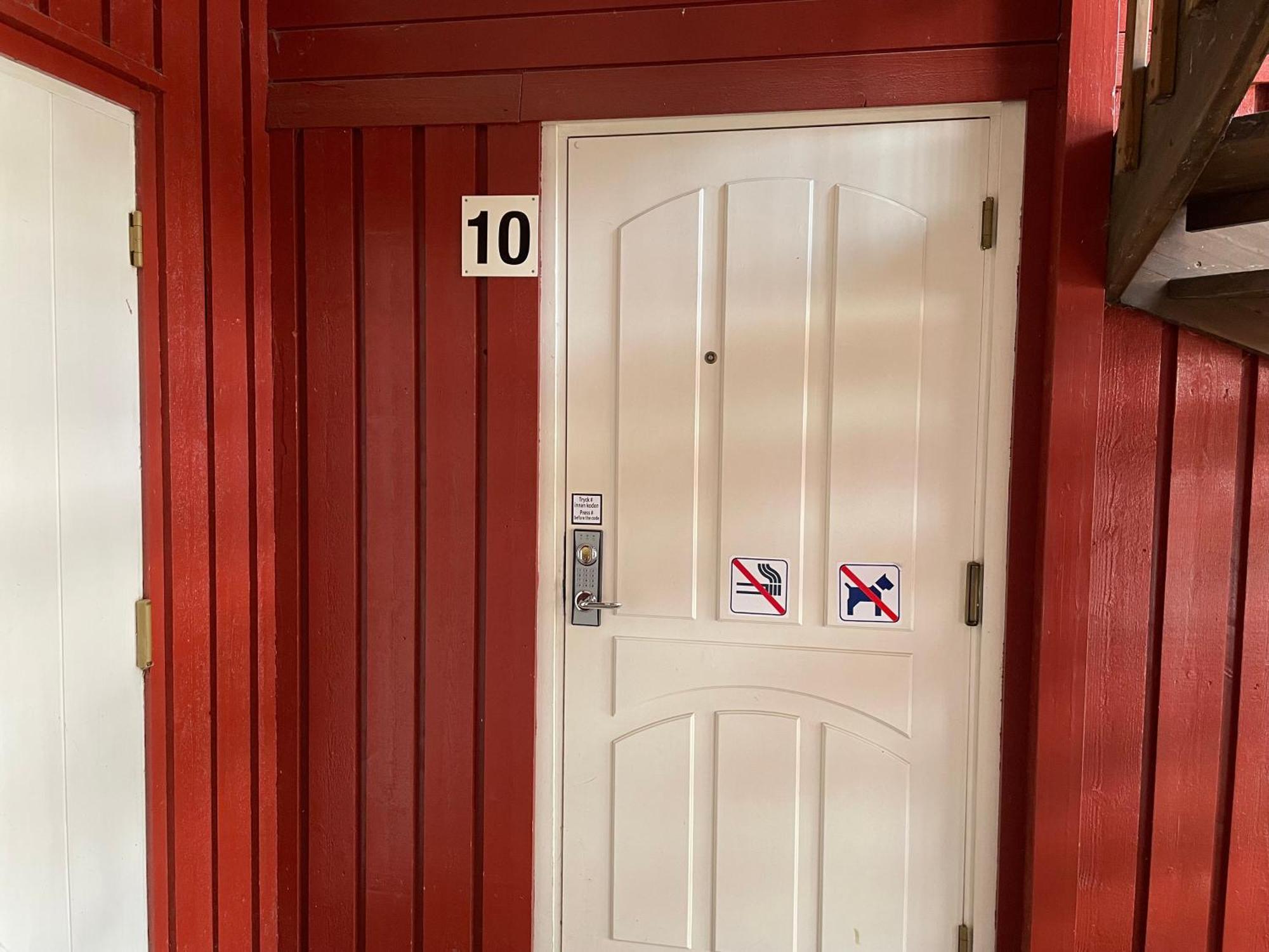 Lassiebyn 10 Entire Apartment With Parking & Kitchen Branäs エクステリア 写真